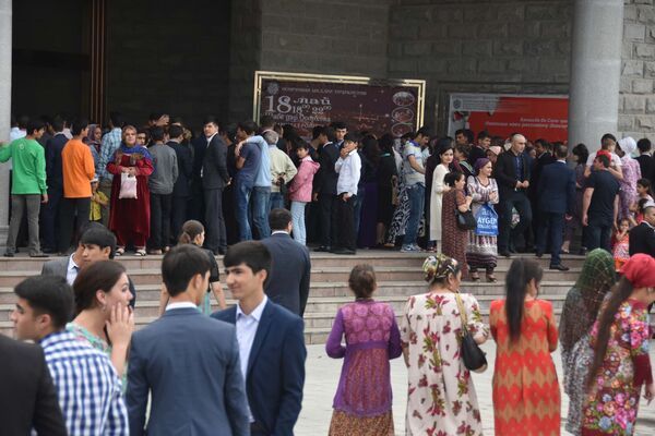 Национальный музей Таджикистана провел акцию Ночь в музее - Sputnik Таджикистан