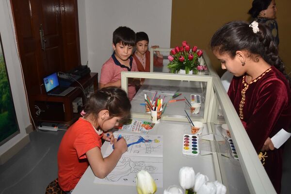 Национальный музей Таджикистана провел акцию Ночь в музее - Sputnik Таджикистан