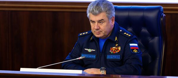 Главнокомандующий Воздушно-космических сил РФ генерал-полковник Виктор Бондарев, архивное фото Главнокомандующий Воздушно-космических сил РФ генерал-полковник Виктор Бондарев, архивное фото - Sputnik Таджикистан