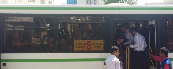 Автобус №8 в Душанбе, архивное фото - Sputnik Тоҷикистон