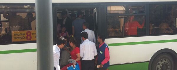 Автобус в Душанбе, архивное фото - Sputnik Таджикистан