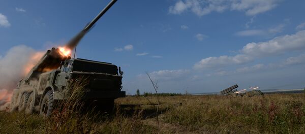 РСЗО Ураган , архивное фото РСЗО Ураган , архивное фото - Sputnik Таджикистан