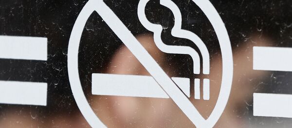Знак курение запрещено, архивное фото - Sputnik Тоҷикистон