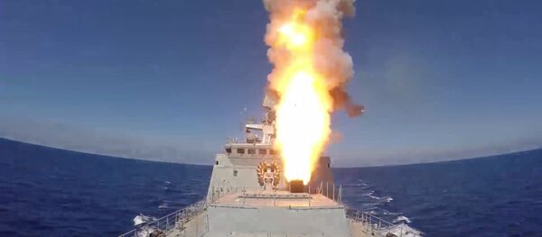 Пуск ракет Калибр по позициям ИГ* - Sputnik Тоҷикистон