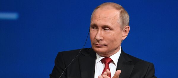 Президент РФ В. Путин на XXI Петербургском международном экономическом форуме. День второй Президент РФ В. Путин на XXI Петербургском международном экономическом форуме. День второй - Sputnik Таджикистан