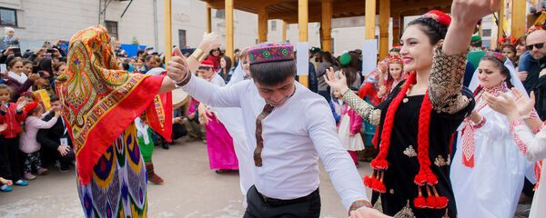 Фестиваль культур России и Таджикистана, Памир-Москва Фестиваль культур России и Таджикистана, Памир-Москва - Sputnik Таджикистан