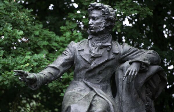 Какой сегодня праздник в Таджикистане и мире: 10 февраля  - Sputnik Таджикистан