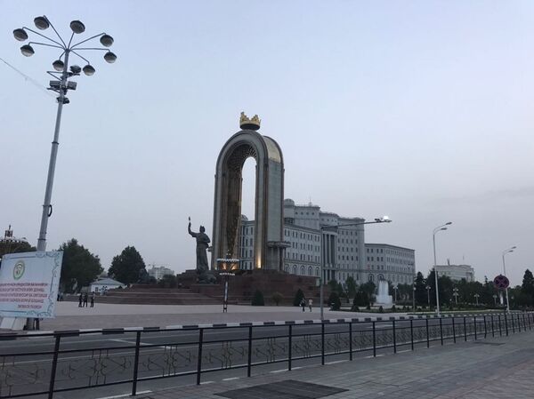 Корона Сомони - Sputnik Таджикистан