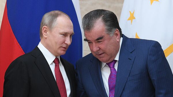 Президент РФ Владимир Путин и президент Таджикистана Эмомали Рахмон, архивное фото - Sputnik Таджикистан