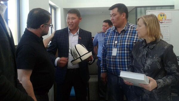 Кыргызские и таджикские студенты УЦА помирились - Sputnik Таджикистан