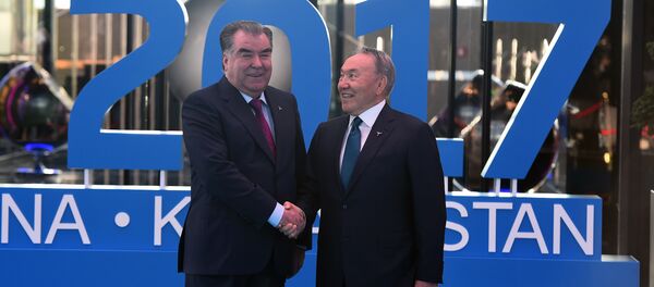 Эмомали Рахмон и Нурсултан Назарбаев на открытии выставки ЭКСПО - 2017 - Sputnik Тоҷикистон