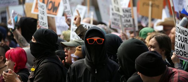 Митинг против законов шариата в США - Sputnik Таджикистан