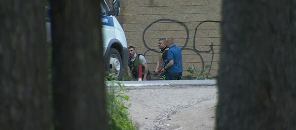 Кратовский стрелок: мужчина открыл огонь по прохожим в Подмосковье Кратовский стрелок: мужчина открыл огонь по прохожим в Подмосковье - Sputnik Таджикистан