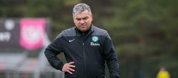 Главный тренер футбольного клуба Нарва Транс Адъям Кузяев - Sputnik Таджикистан