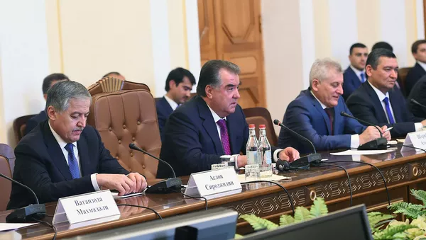Мулоқот бо Раиси Маҷлиси миллии Ҷумҳурии Арманистон Ара Баблоян 14.06.2017 - Sputnik Тоҷикистон