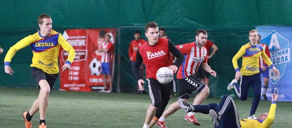 Российский легионер Истиклола Дмитрий Барков Российский легионер Истиклола Дмитрий Барков - Sputnik Таджикистан