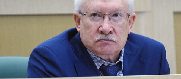 Член Комитета Совета Федерации по международным делам Олег Морозов, архивное фото Член Комитета Совета Федерации по международным делам Олег Морозов, архивное фото - Sputnik Таджикистан