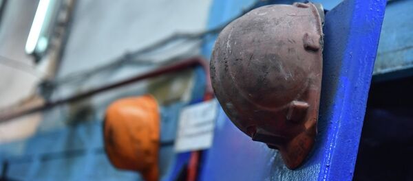 Каски рабочих, архивное фото - Sputnik Тоҷикистон