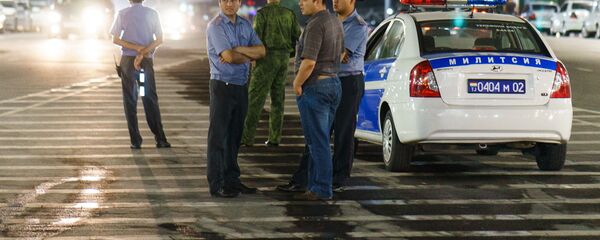 Милиционеры на дороге, архивное фото - Sputnik Таджикистан