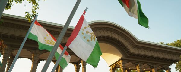 Флаги Таджикистана, архивное фото - Sputnik Тоҷикистон
