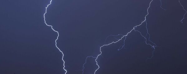 Гроза, архивное фото Гроза, архивное фото - Sputnik Таджикистан