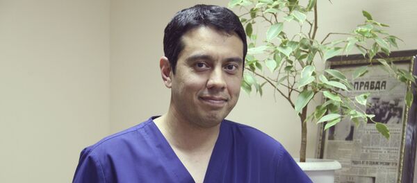 Хирург Азиз Дильшодович Зикиряходжаев - Sputnik Таджикистан