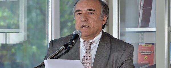 Косимшо Искандаров - Sputnik Тоҷикистон