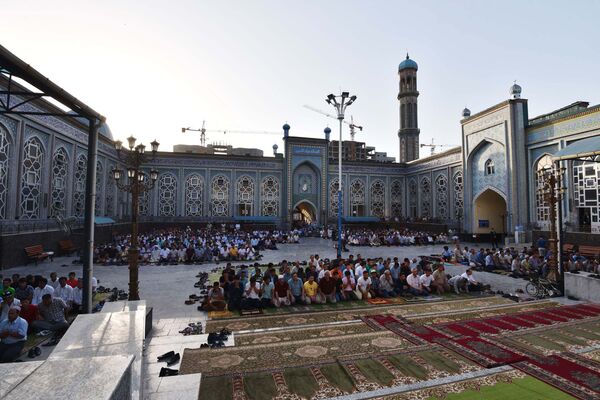 Празднование Рамазана в Душанбе - Sputnik Таджикистан