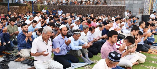 Празднование Рамазана в Душанбе - Sputnik Таджикистан