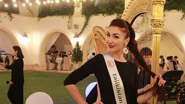 Зулайхо Носирова представляет Таджикистан в мировом конкурсе красоты World Beauty Queen 2017 - Sputnik Тоҷикистон