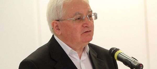 Журналист Юрий Светов, архивное фото Журналист Юрий Светов, архивное фото - Sputnik Таджикистан