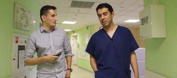 Хирург Азиз Зикиряходжаев о своей работе, семье и увлечениях - Sputnik Таджикистан