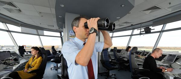 Работа авиадиспетчеров аэропорта, архивное фото Работа авиадиспетчеров аэропорта, архивное фото - Sputnik Таджикистан