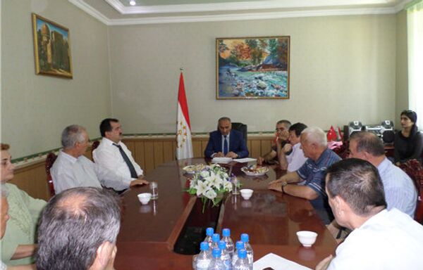 Супоридани мукофот ба ғолибон Супоридани мукофот ба ғолибон - Sputnik Тоҷикистон