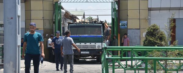 Рынок в Душанбе Корвон Рынок в Душанбе Корвон - Sputnik Тоҷикистон