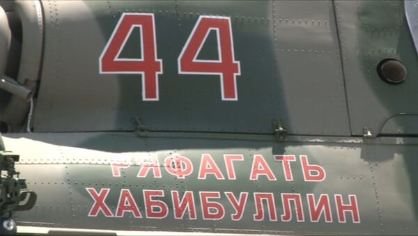 Вертолету Ми-8АМТШ присвоили имя погибшего в Сирии летчика - Sputnik Таджикистан