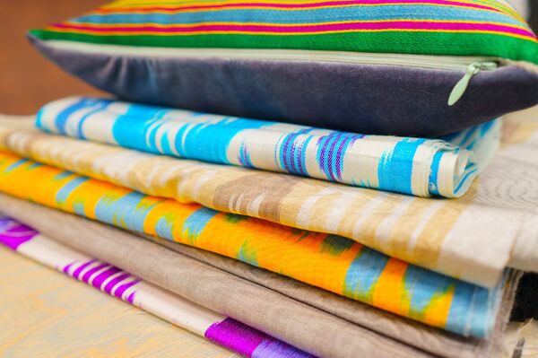 Ткани из атласа - Sputnik Таджикистан