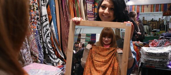 Международная Индийская выставка-продажа Товары из Индии - Sputnik Тоҷикистон