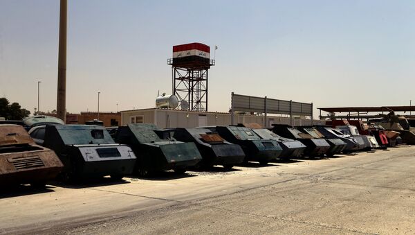 Модифицированные автомобили террористов ИГ в Мосуле - Sputnik Таджикистан