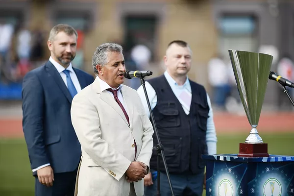 Вадим Коженов, Дмитрий Утлик и Алимамад Боймамадов на спартакиаде Вадим Коженов, Дмитрий Утлик и Алимамад Боймамадов на спартакиаде - Sputnik Тоҷикистон