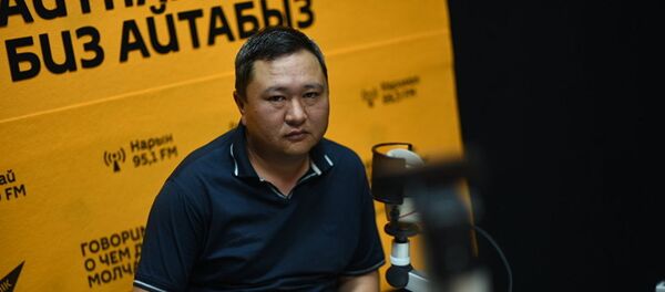 Правовой эксперт консалтинг-партнерской сети ЛАРК Правовая помощь сельскому населению Арстан Кадыров, архивное фото - Sputnik Тоҷикистон