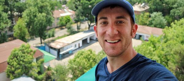 Путешественник  Дрю Бински , архивное фото - Sputnik Таджикистан