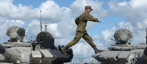 Репетиция соревнований Танковый биатлон 2017 - Sputnik Таджикистан