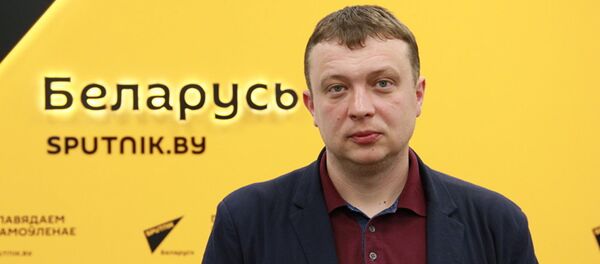 Писатель Семен Уралов Писатель Семен Уралов - Sputnik Таджикистан