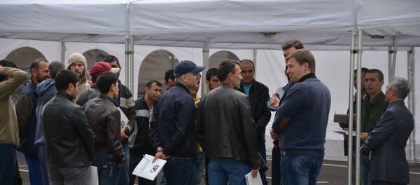 Алексей Гайдуков, лекции для мигрантов, архивное фото - Sputnik Таджикистан