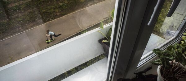 Вид на улицу из окна, архивное фото - Sputnik Тоҷикистон