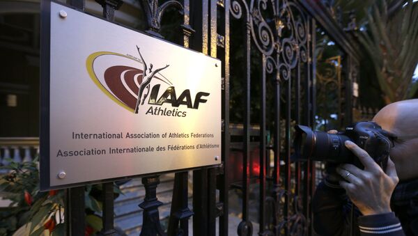 Эмблема IAAF на табличке, архивное фото - Sputnik Таджикистан