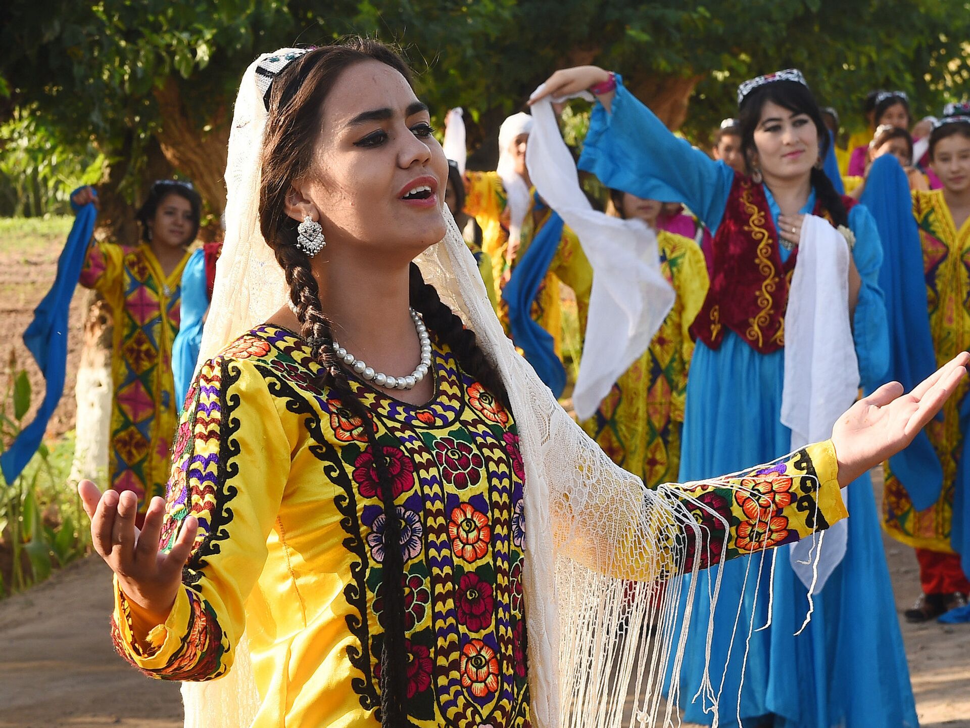 Таджикистан народ