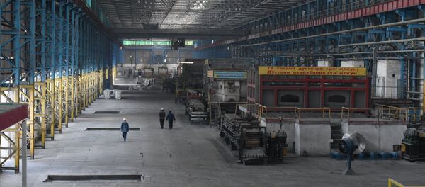 Производство алюминия на Таджикском алюминиевом заводе - Sputnik Таджикистан