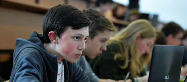 Студенты, архивное фото - Sputnik Тоҷикистон